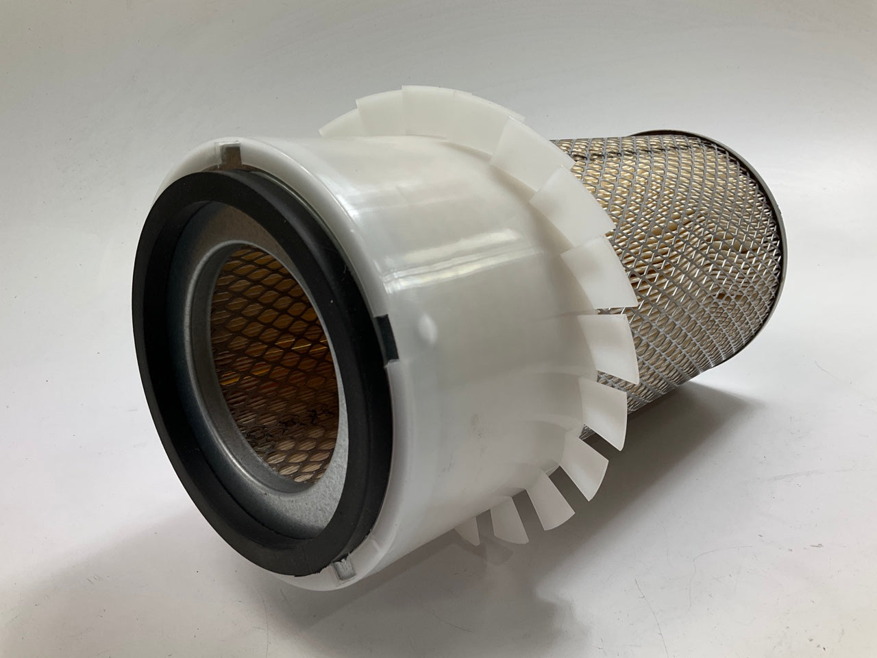Carquest 93775 Air Filter - Replaces AF132K, LL1681-FN, 6424690, 2MD455AP2