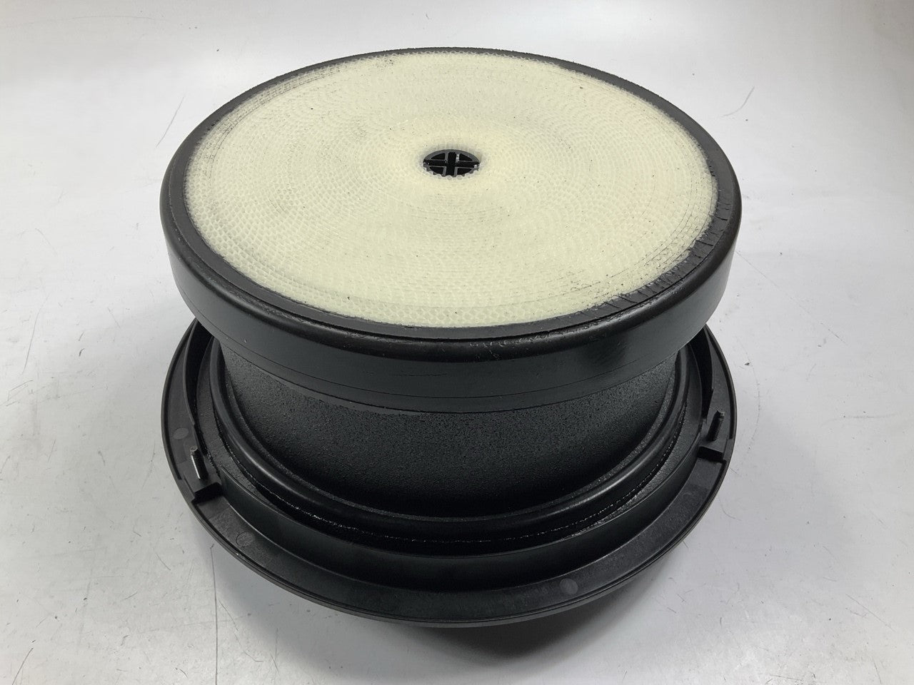Carquest 93794 Air Filter - Replaces CA30131, P621097, 458T23, AF2530, 42812