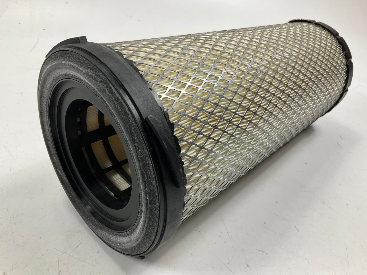 Carquest 93799 Air Filter Replaces PA30206; P616742; AF4264; 1620142; 49742