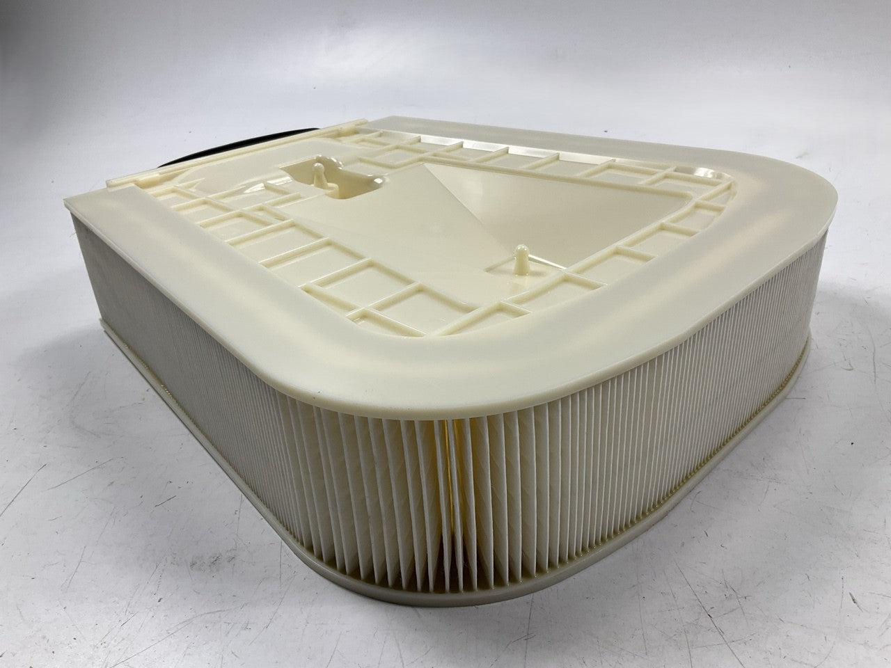 Carquest 97354 Engine Air Filter For 2019-2025 Porsche Cayenne