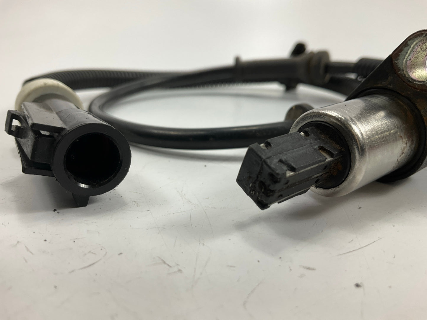 Carquest ARA1225 Front ABS Wheel Speed Sensor For 1998-2002 Ford Crown Victoria