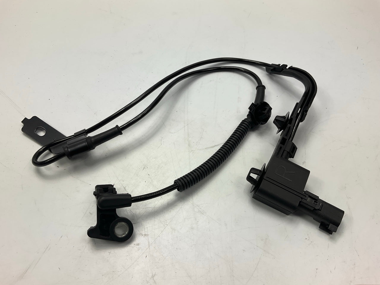 Carquest ARC1474 Front Right Passenger Side ABS Wheel Speed Sensor