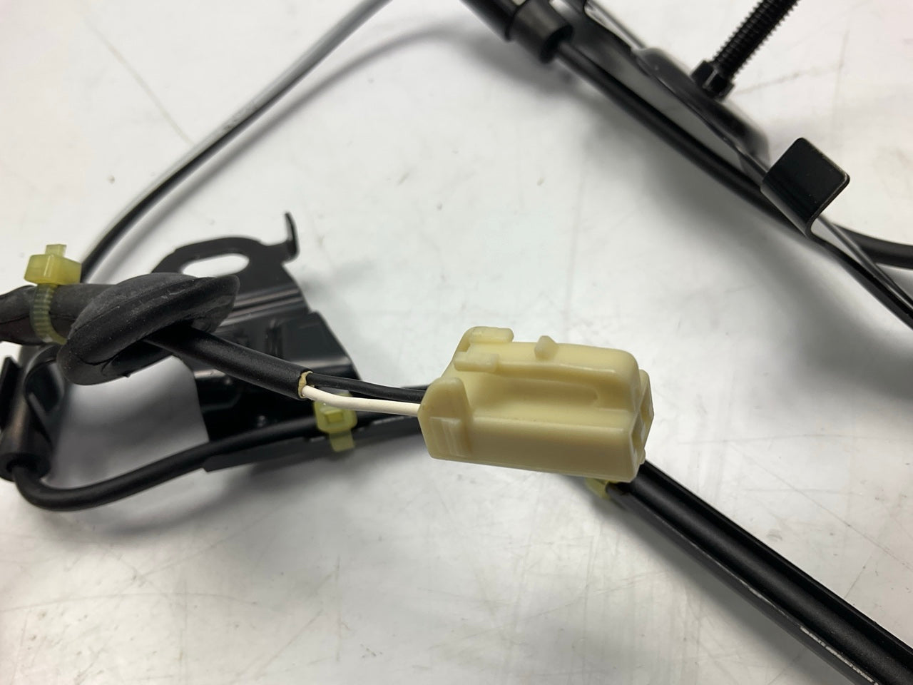 Carquest ARC2125 Rear Left Drivers Side ABS Wheel Speed Sensor