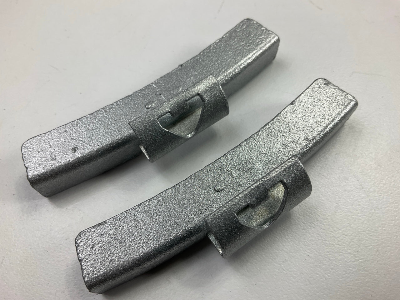 Carquest AW225Z  2-1/4 Oz AW Type Wheel Weights, Zinc, 2.25 Oz - Pack Of 25