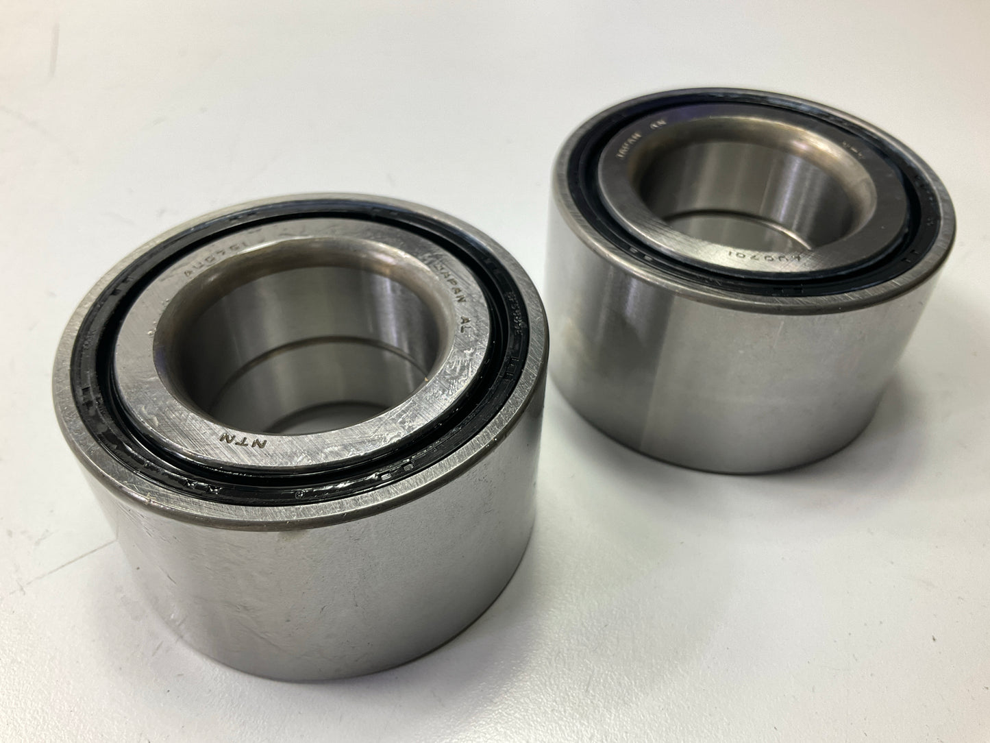 (2) Carquest B35 Front Wheel Bearing Assembly