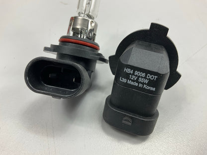 (2) Carquest BHBB9006 Light Bulbs # 9006