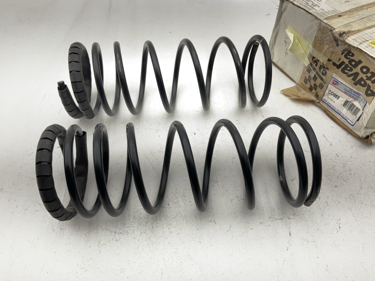 Carquest CC869 Rear Coil Springs 1997-2002 Ford Escort, 1997-99 Tracer SEDAN