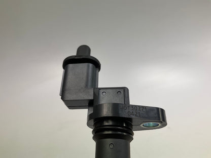 Carquest CSA1367 Engine Camshaft Position Sensor - OEM Mitsubishi # J5T30771