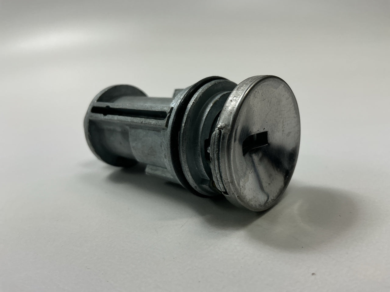 Carquest CSA2303 Ignition Lock Cylinder W/ Keys