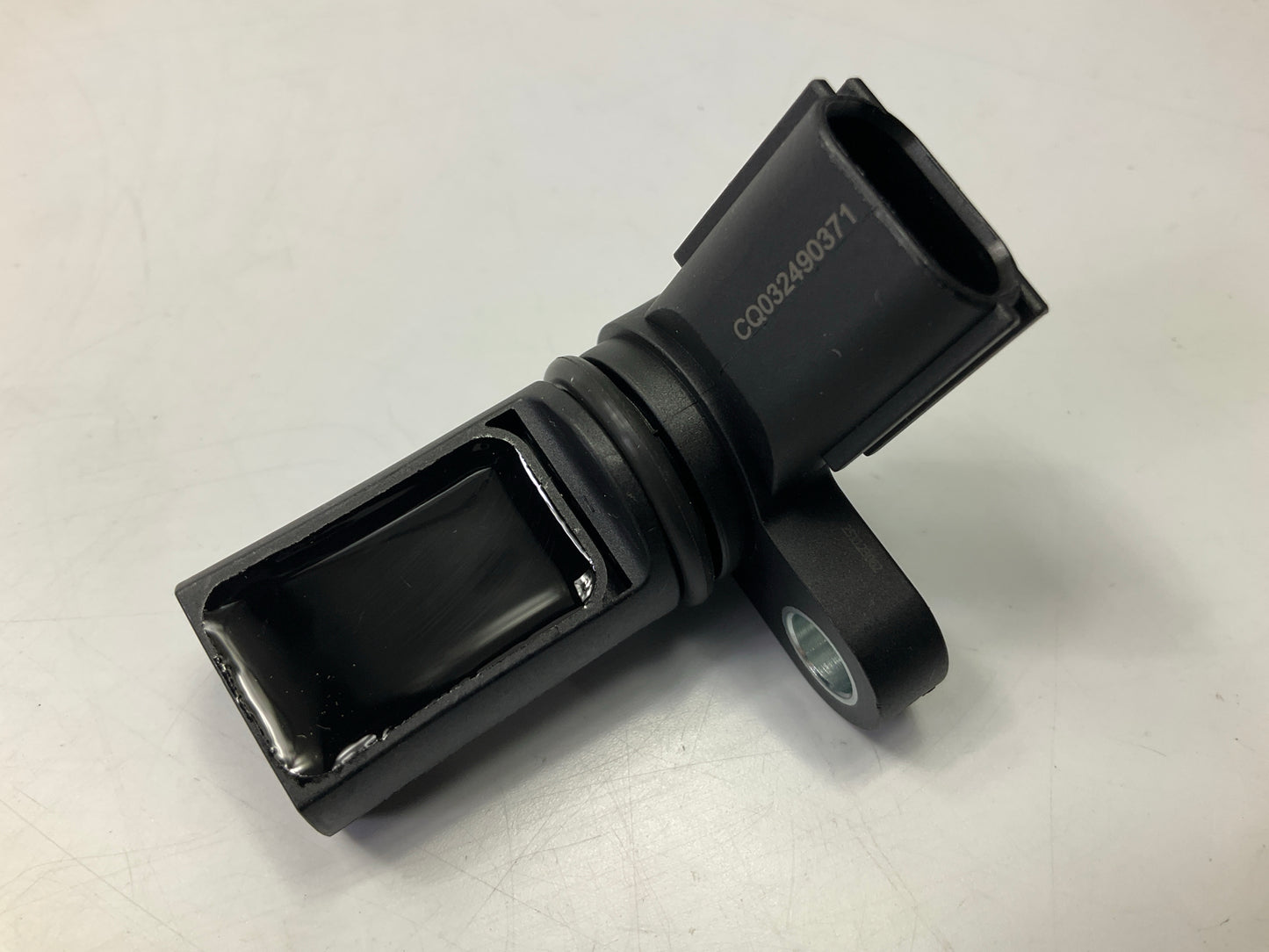 Carquest CSC1043 Engine Camshaft Cam Position Sensor