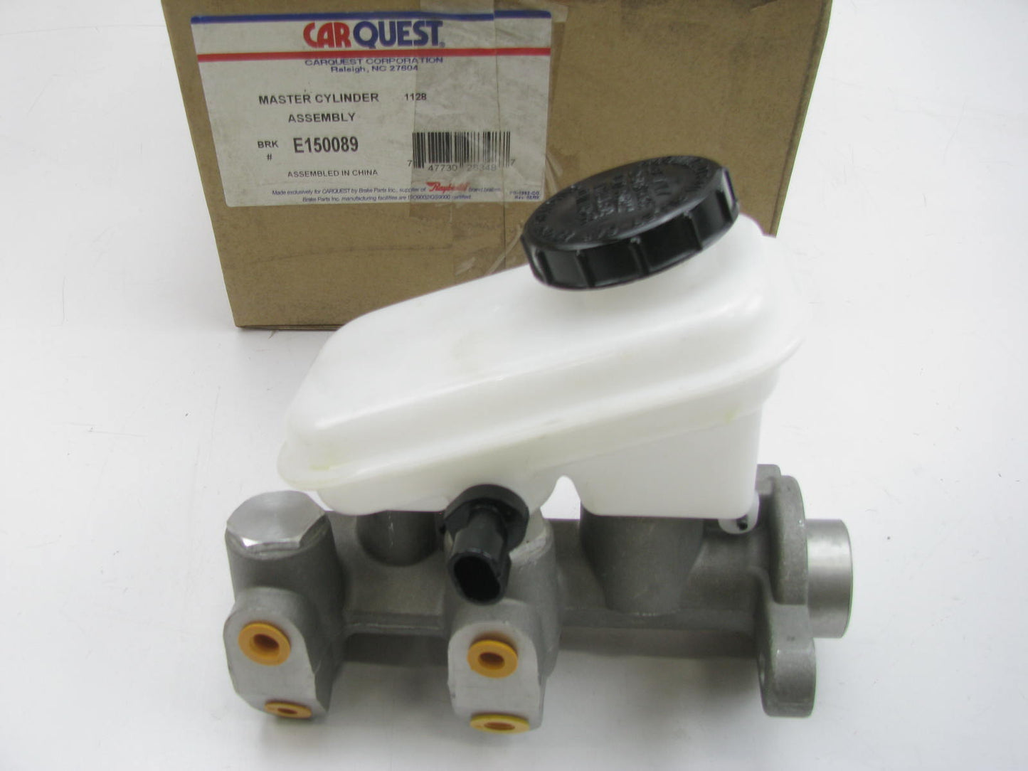 Carquest E150089 Brake Master Cylinder With Reservoir