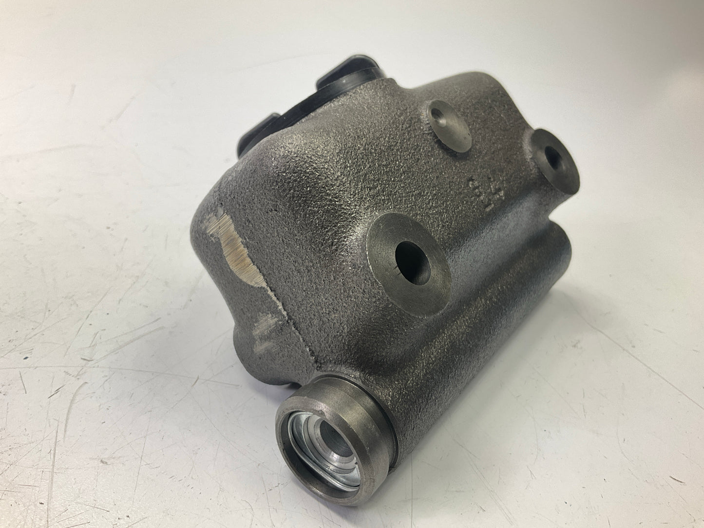 Carquest E151248 Brake Master Cylinder For Hyster Model H-20-25-30E S-20-25-30A