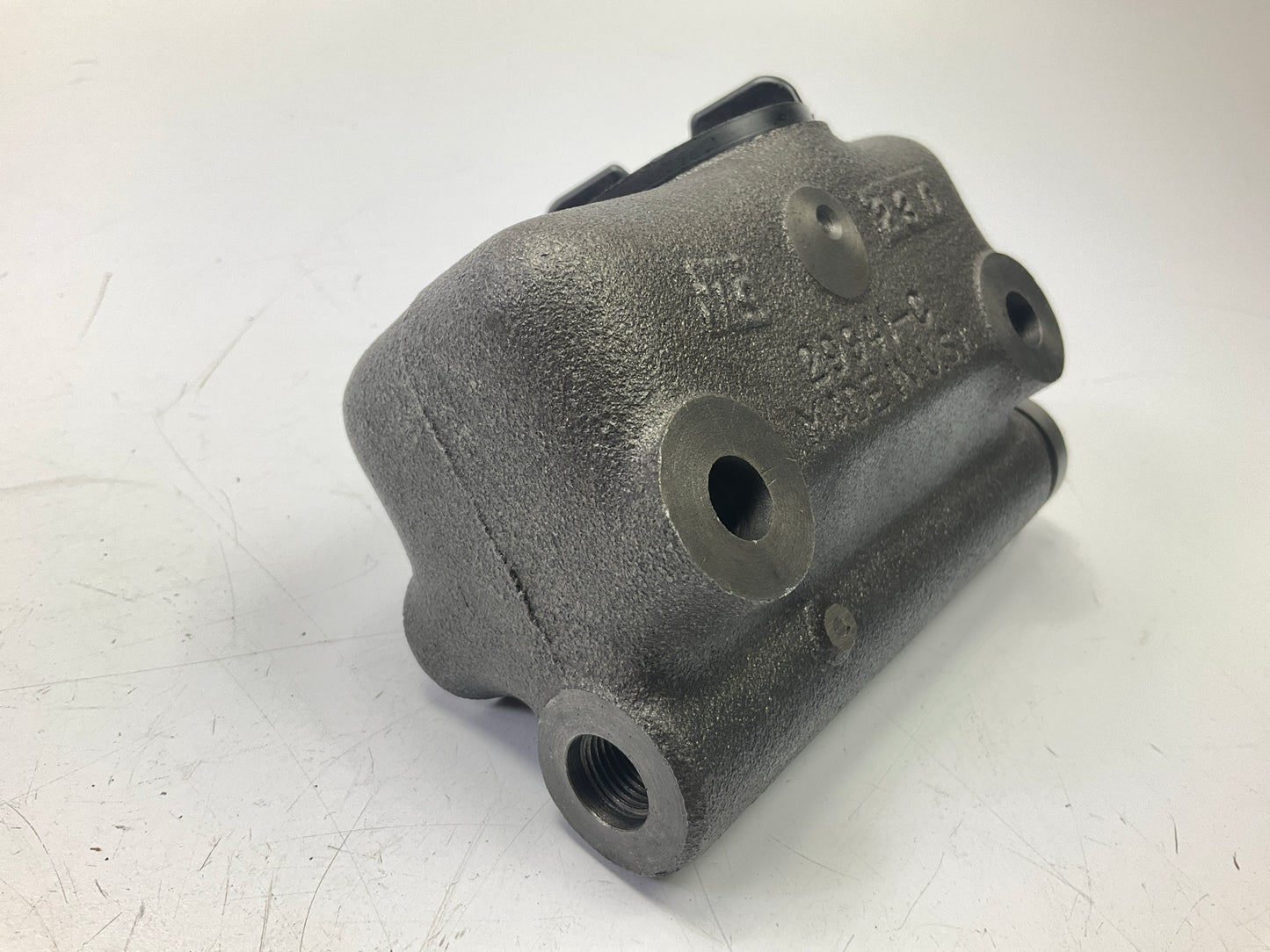 Carquest E151248 Brake Master Cylinder For Hyster Model H-20-25-30E S-20-25-30A