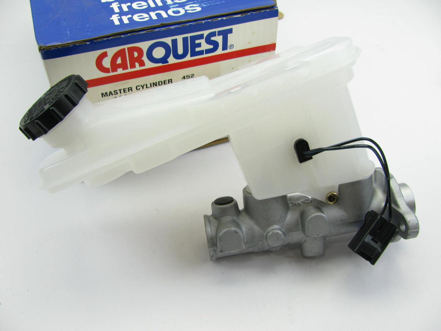 Carquest E151694 Brake Master Cylinder - 2000-2001 Mazda MPV 2.5L V6