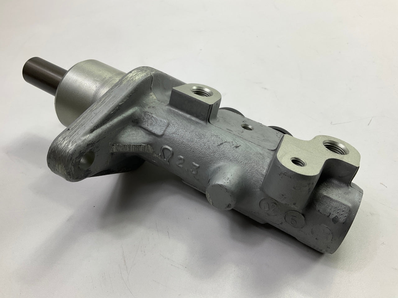 Carquest E151758 ATE Brake Master Cylinder For 1995-1999 VW Golf, Jetta