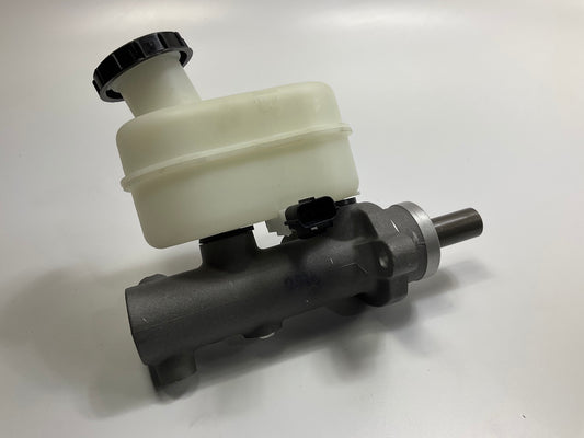 Carquest E151841 Brake Master Cylinder For 2002-2003 Ford E-150 Econoline RWD