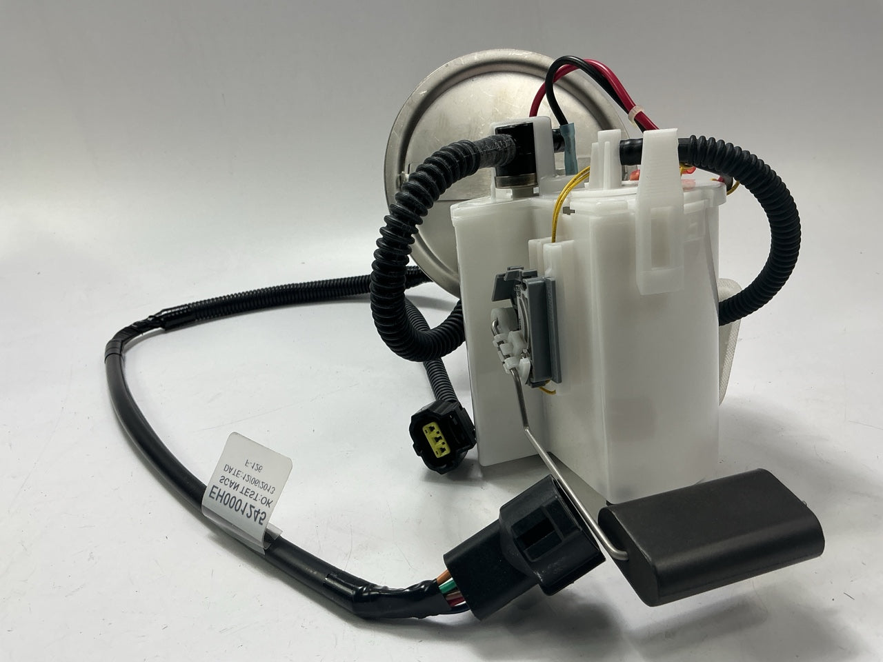 Carquest E2159M Fuel Pump Module For 1996 Ford Taurus