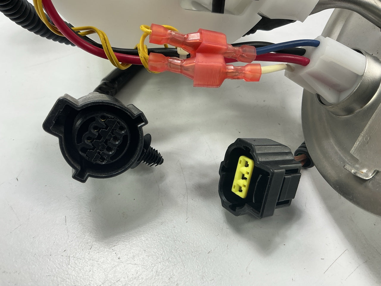 Carquest E2159M Fuel Pump Module For 1996 Ford Taurus