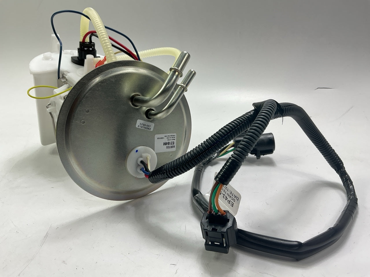 Carquest E2184M Fuel Pump Module Assembly 1997 Mercury Sable 3.0L W/O Ext. Range