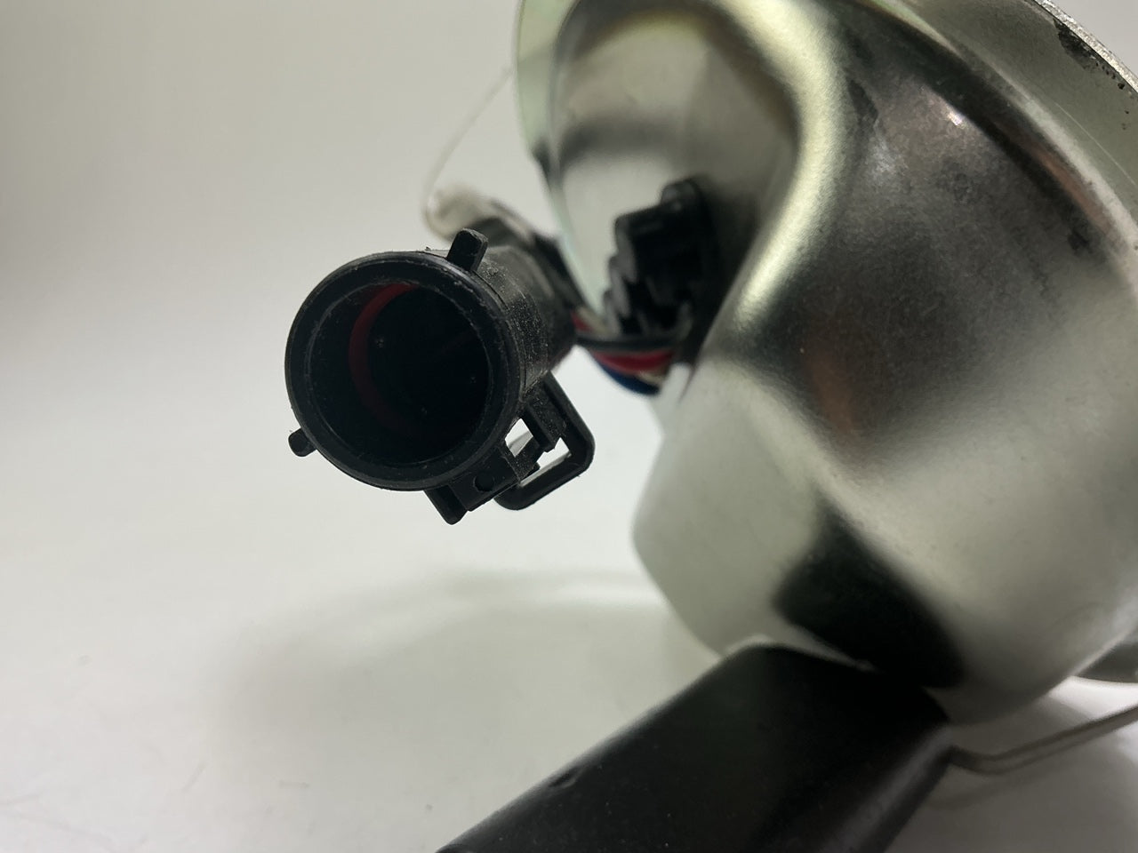 Carquest E2197M Fuel Pump Module Assembly For 1998 Escort & Tracer 2.0L-L4