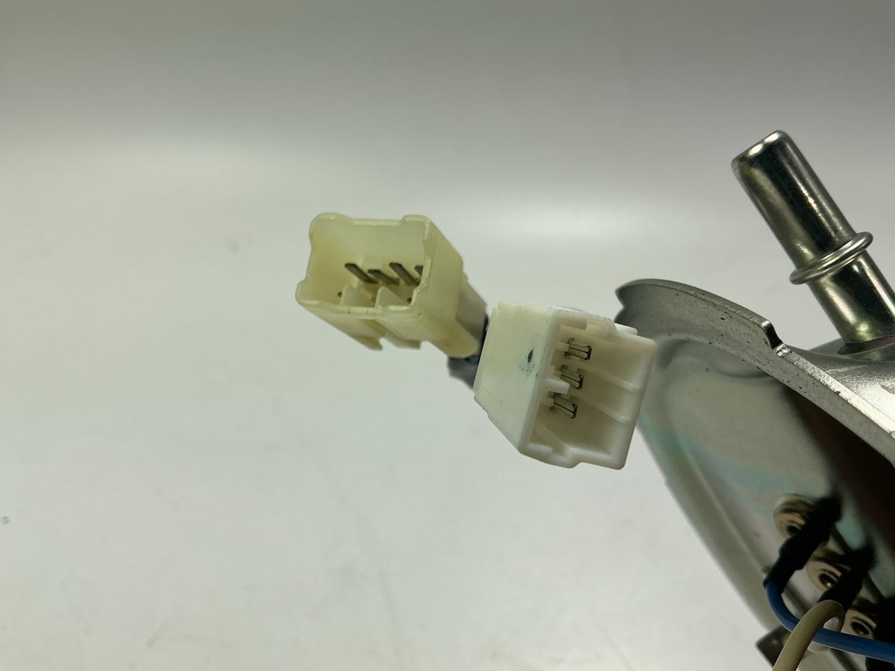 Carquest E2197M Fuel Pump Module Assembly For 1998 Escort & Tracer 2.0L-L4