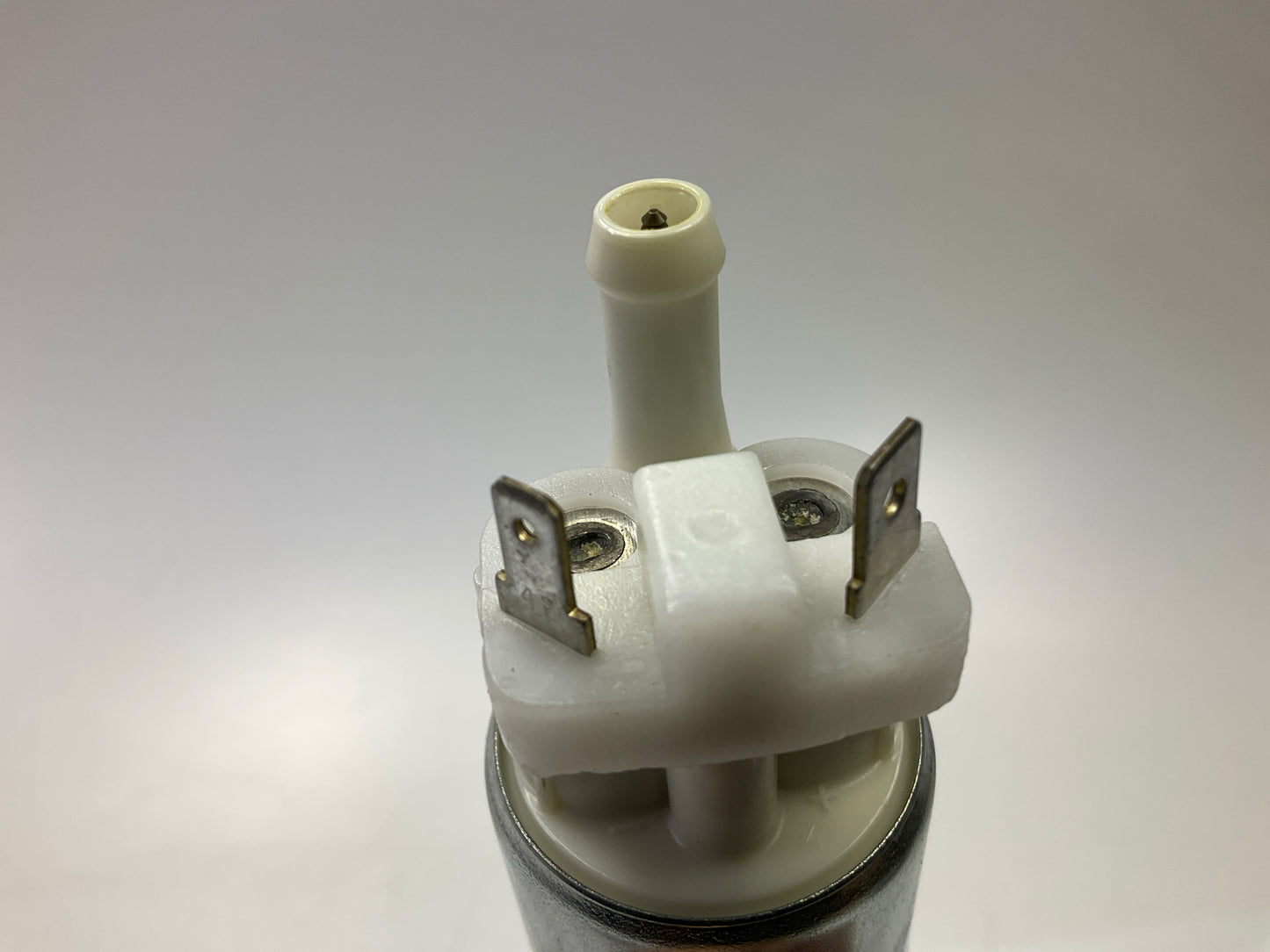 Carquest E2254 Electric Fuel Pump For 2000-02 Lincoln Navigator, 2002 Blackwood