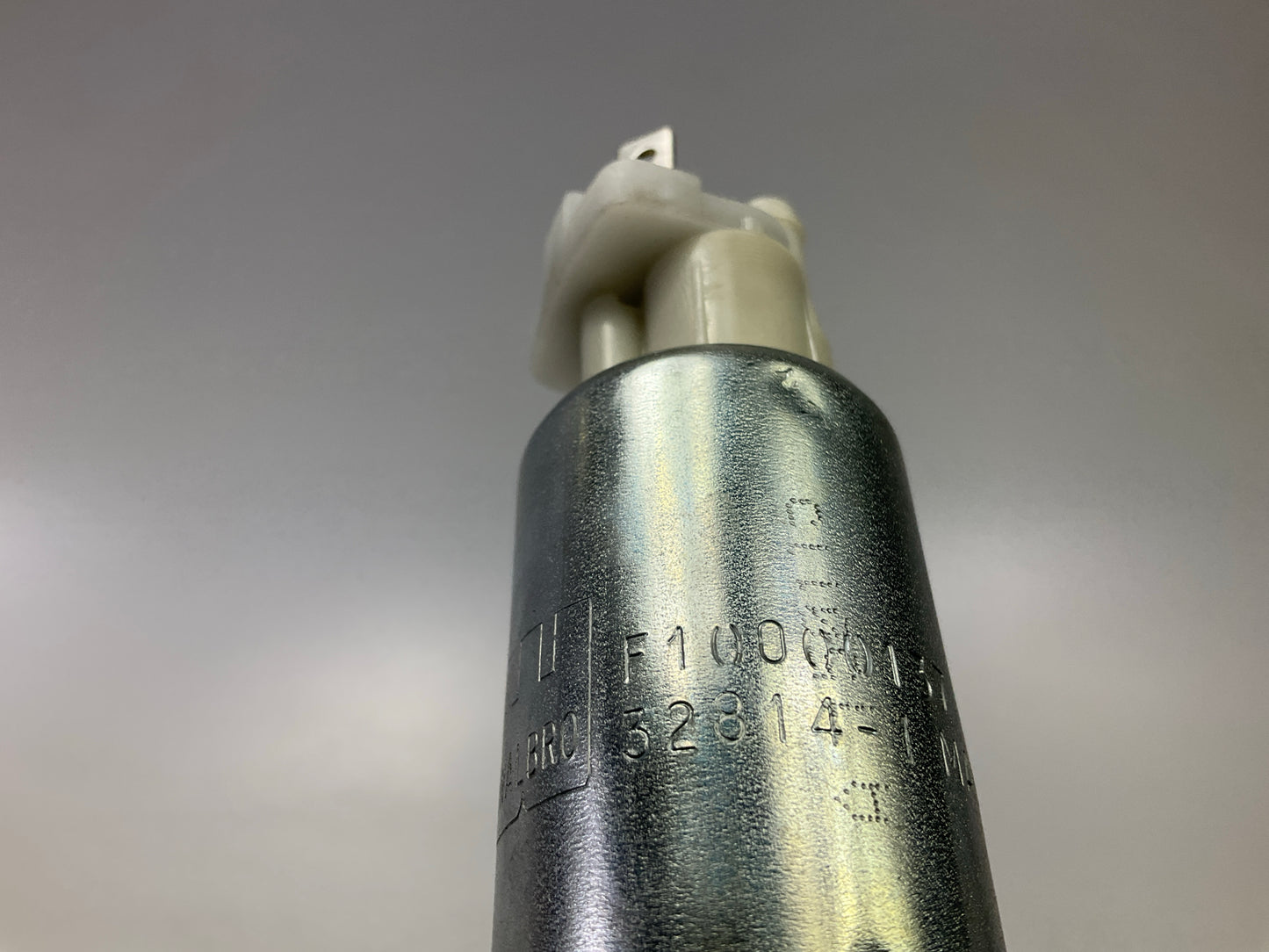 Carquest E2254 Electric Fuel Pump For 2000-02 Lincoln Navigator, 2002 Blackwood