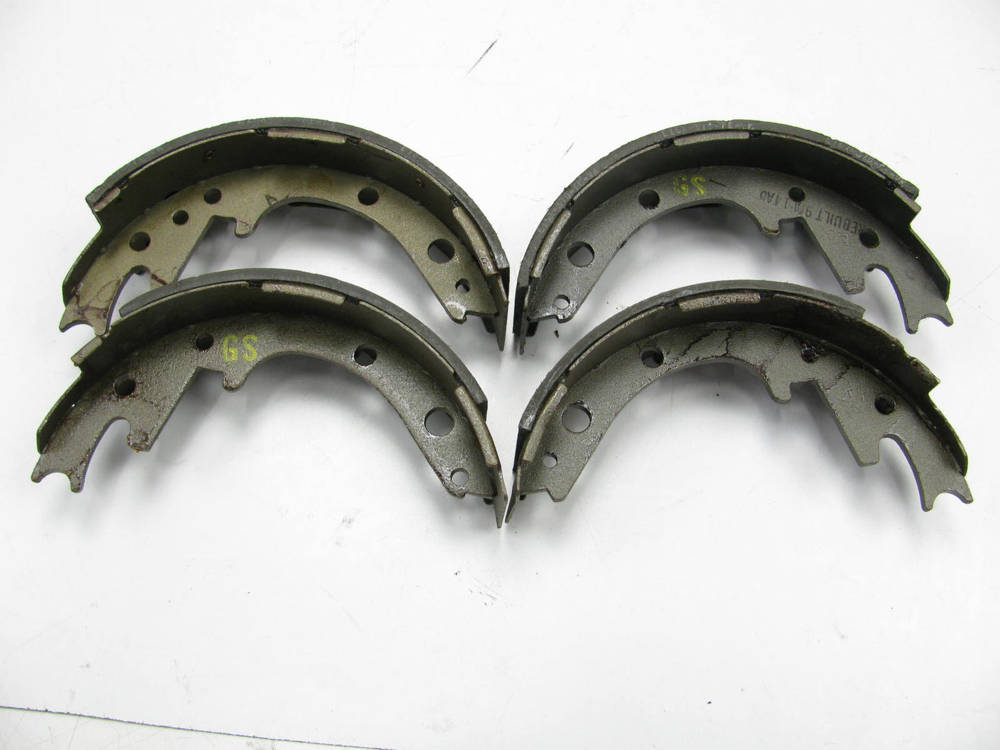 Carquest GS330 Relined Drum Brake Shoes - Front