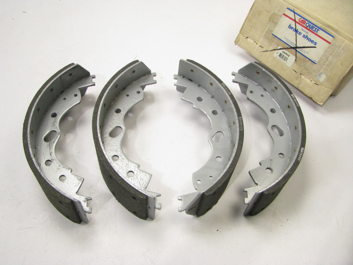 Carquest GS402 RELINED Rear Brake Shoes For 1974 Dodge MB300