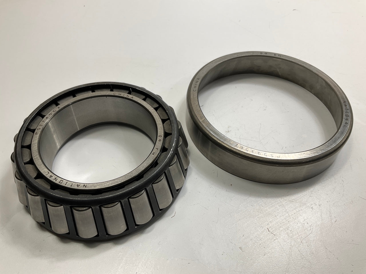 Carquest HD432 Wheel Bearing & Race Set - 6.00'' OD X 3.50'' ID X 1.18'' Wide