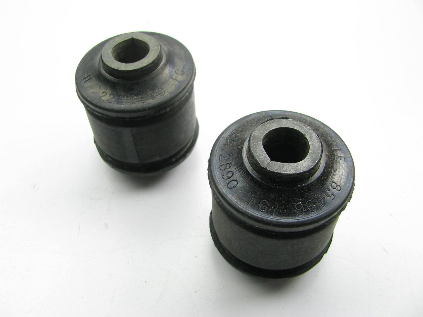 CARQUEST K6575 FRONT Suspension Lower Control Arm Bushing Kit
