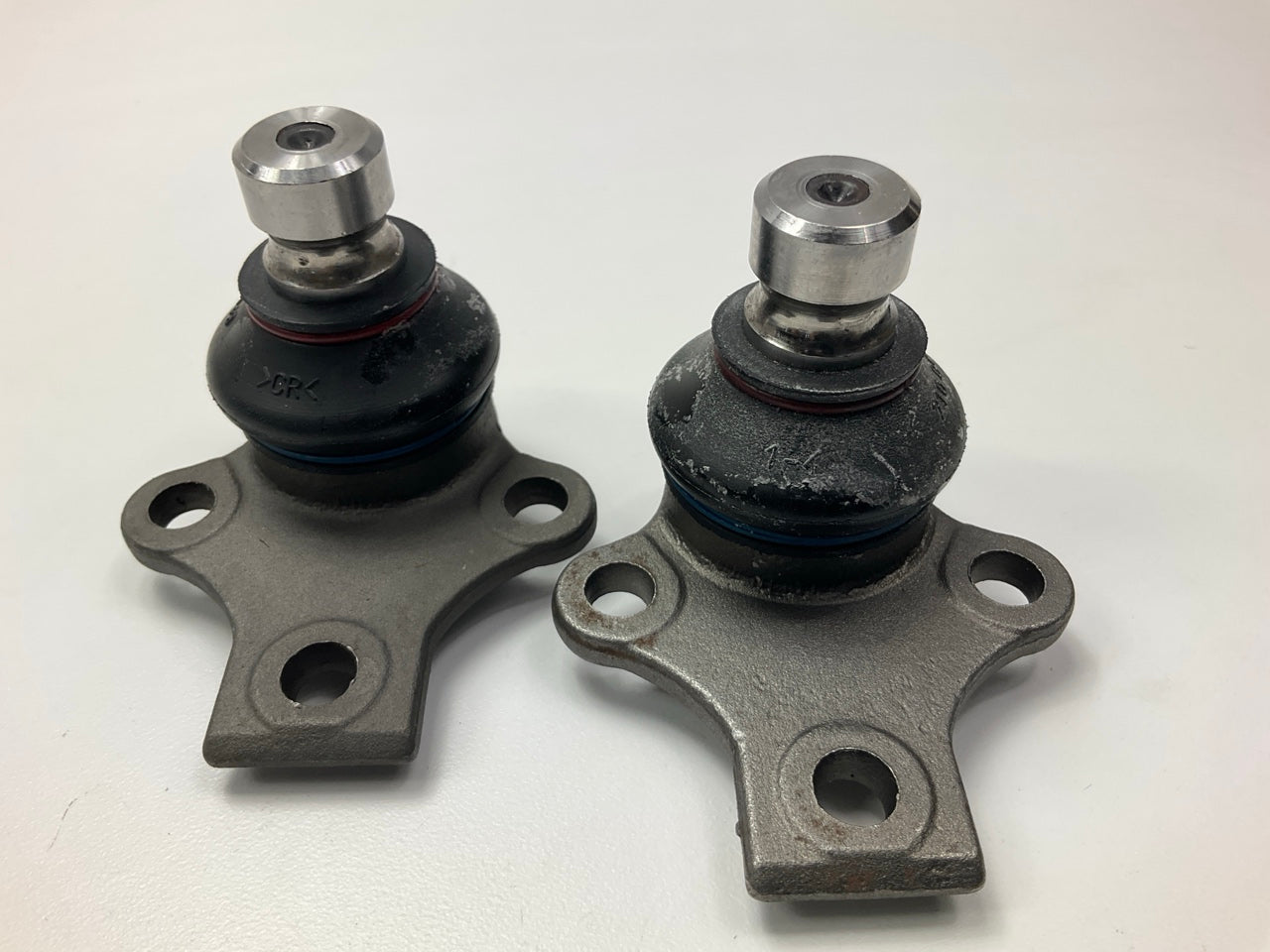 (2) Carquest K9603 Front Lower Ball Joints, Made By Moog, 1990-1992 VW Corrado
