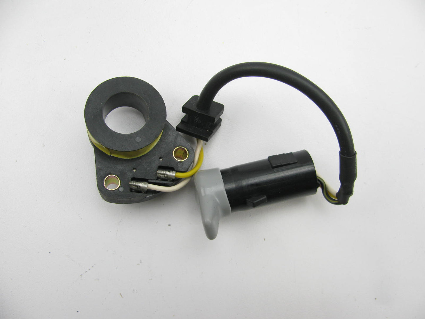 Carquest LX573 Distributor Ignition Pickup - 525517 4P1245 CR134