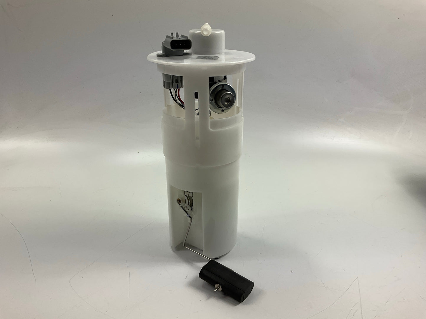 Carquest M212895 Electric Fuel Pump Module For 98-99 Concorde, Intrepid, 99 300M