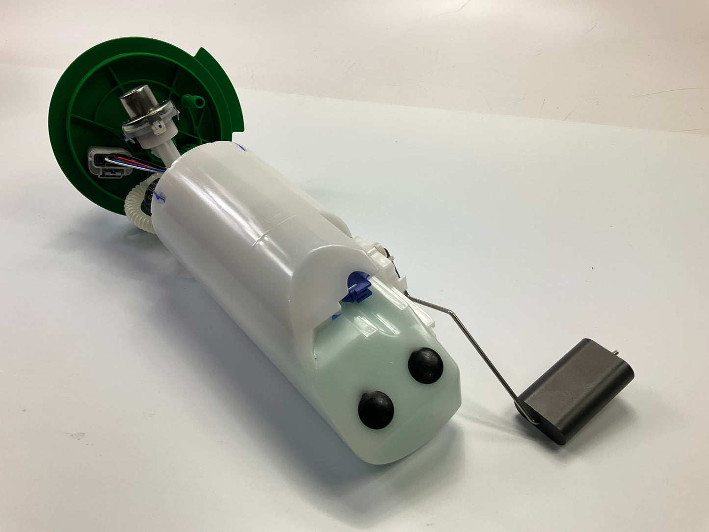 Carquest M2246716 Fuel Pump For 2001-2003 Chrysler Town & Country, Grand Caravan