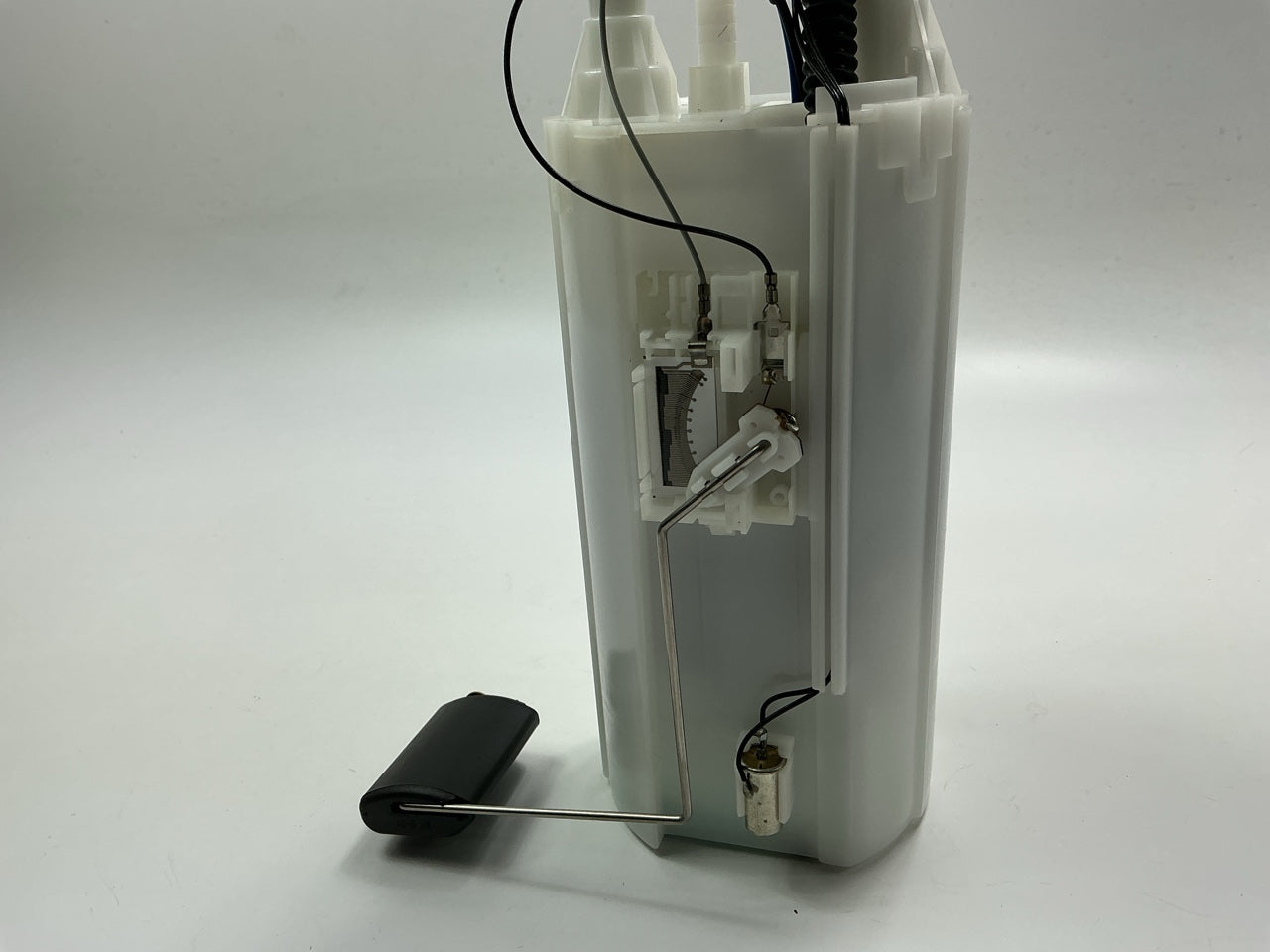 Carquest M2480511 Fuel Pump Module For 2003-2004 Kia Sorento
