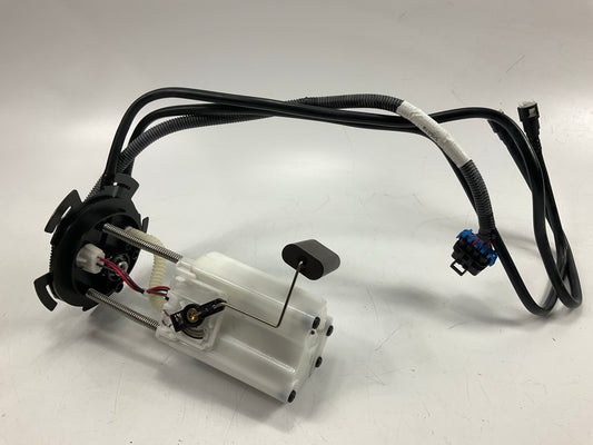 Carquest M2496172 Fuel Pump For 2003-2005 Saturn Ion, 2005 Cobalt, Pursuit 2.2L