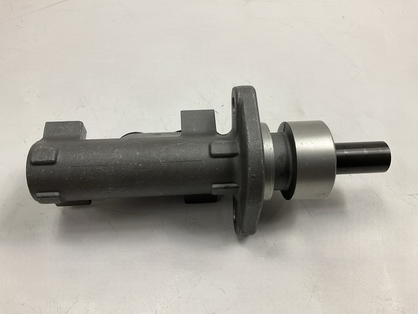Carquest MCA390271 Brake Master Cylinder