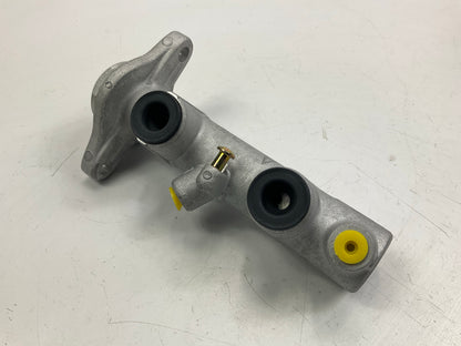 Carquest MCA390351 Brake Master Cylinder For 1996 Toyota RAV4 2.0L