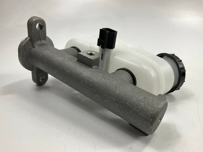 Carquest MCA390370 Brake Master Cylinder For 1997-2003 Ford Taurus, Sable