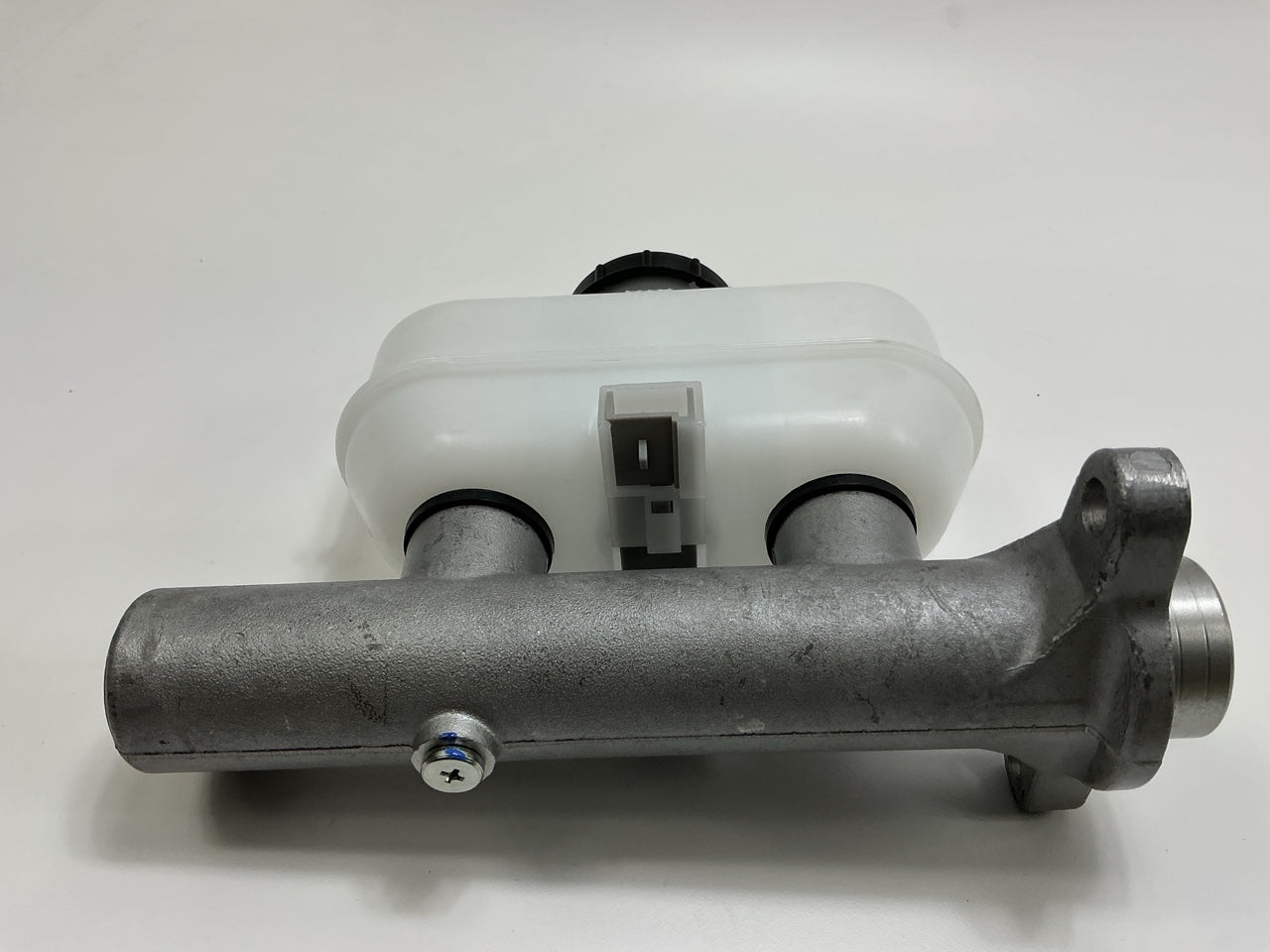 Carquest MCA39632 Brake Master Cylinder