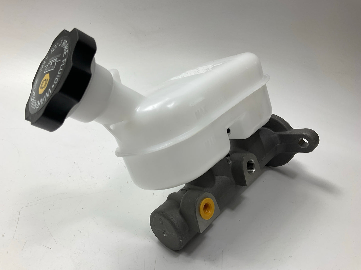 Carquest MCA630364 Brake Master Cylinder