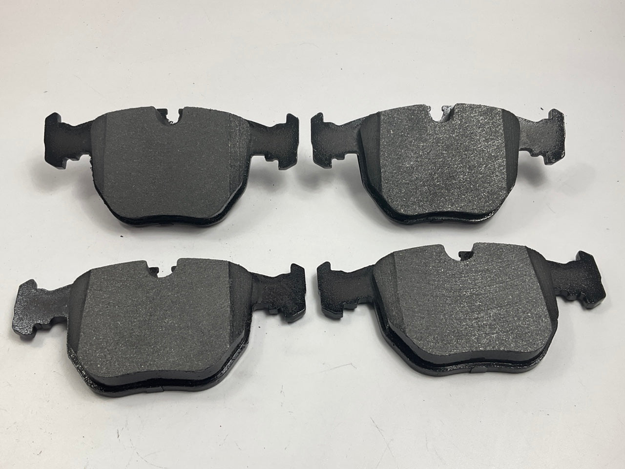 Carquest MKD681 Front Semi-Metallic Disc Brake Pads