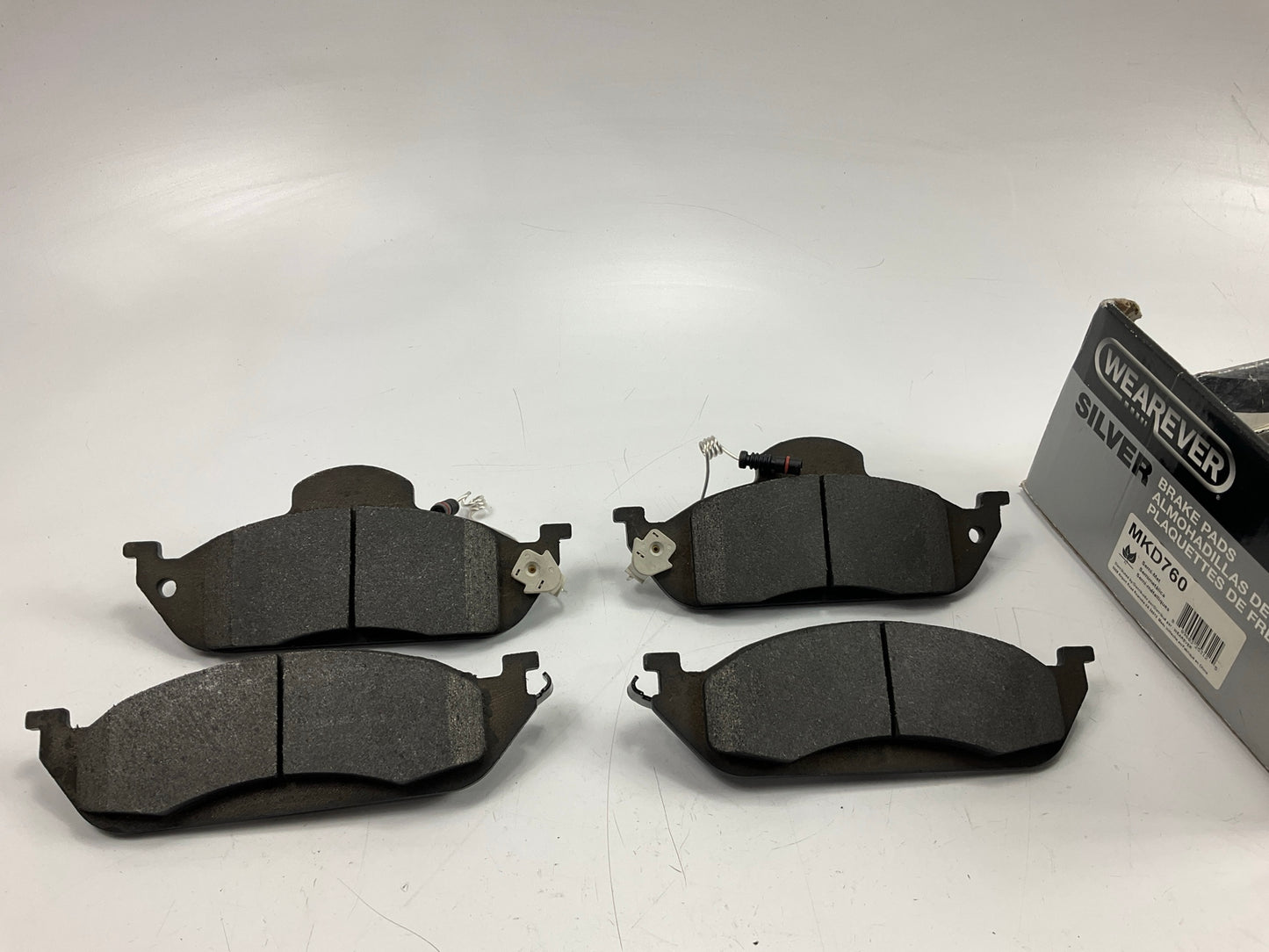 Carquest MKD760 Front Semi-Metallic Disc Brake Pads