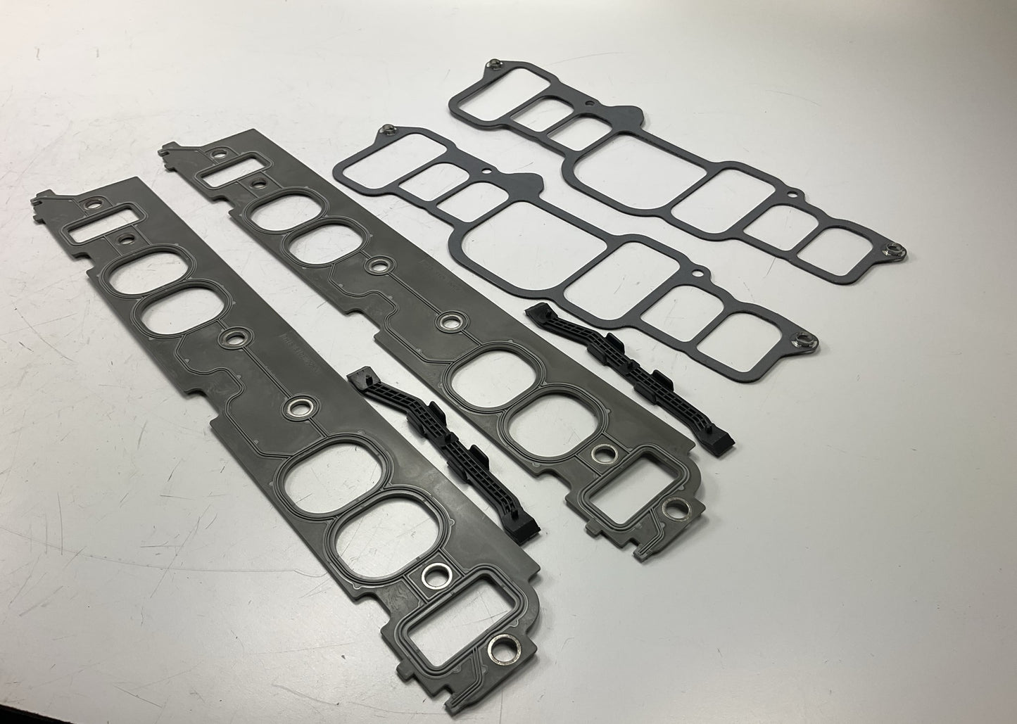 Carquest MS15688 Intake Manifold Gasket Set 1996-2000 Chevrolet GMC 454-V8