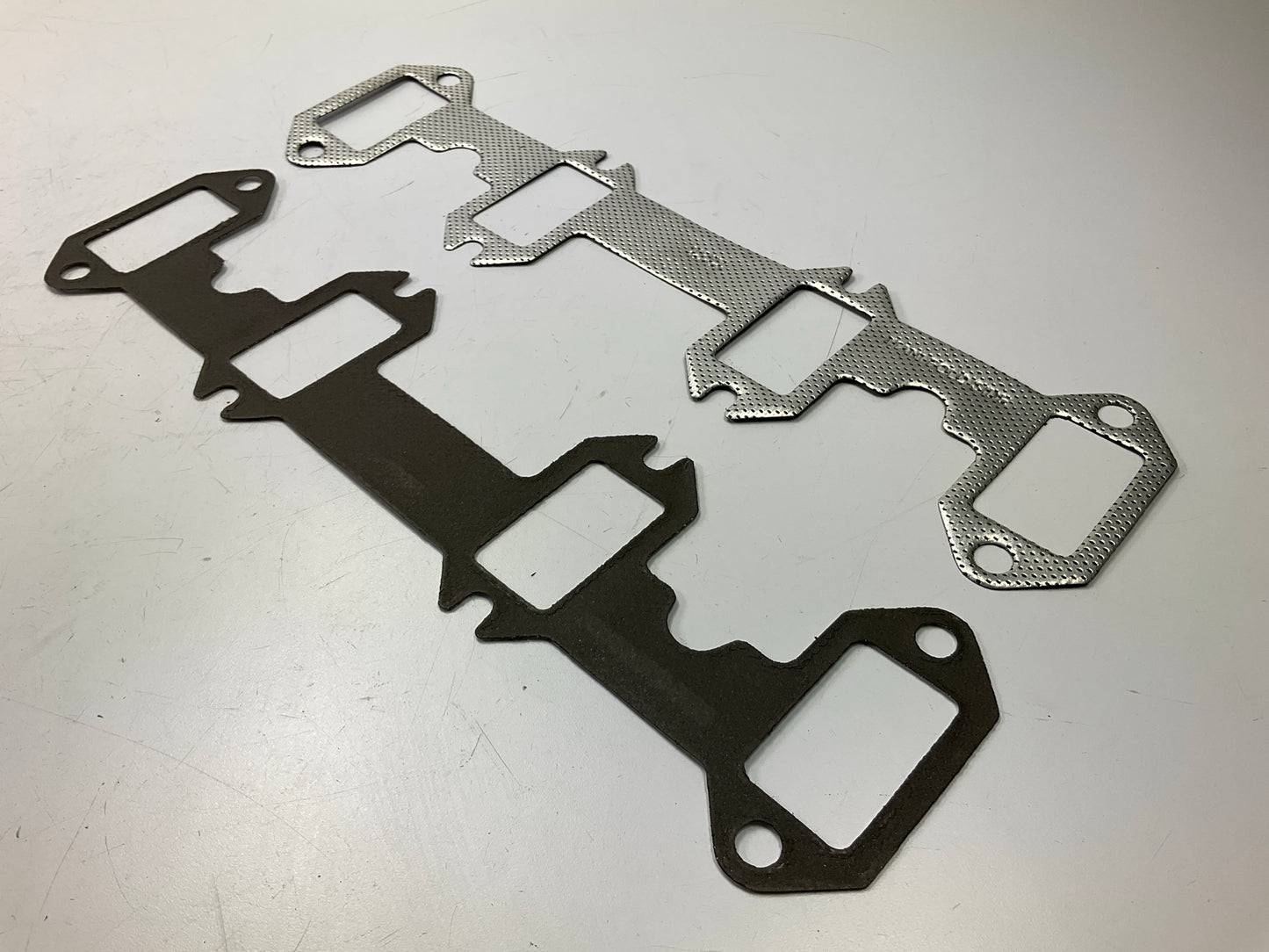 Carquest MS204 Exhaust Manifold Gasket Set