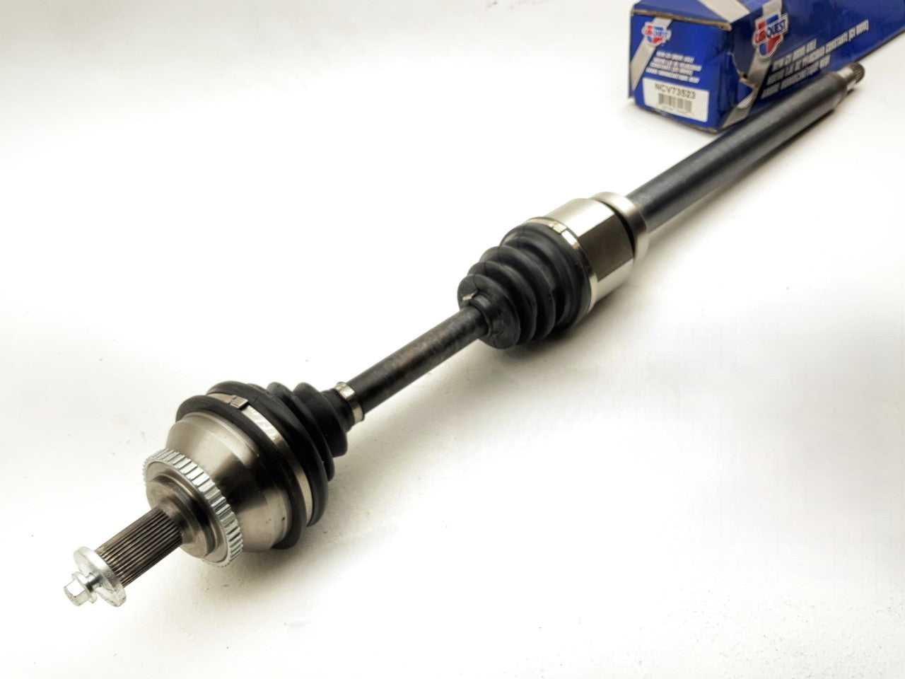 Carquest NCV73523 Front Right CV Axle 2001-09 Volvo S60, 2001-07 V70 AUTO TRANS