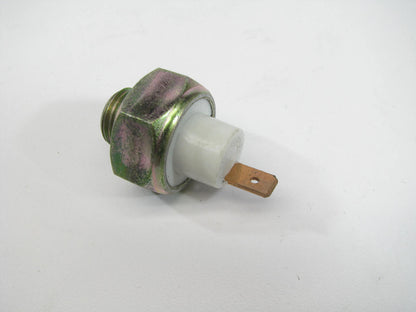 Carquest PS158 Engine Oil Pressure Switch 1977-1979 Renault LeCar 1976 R5 1.3L