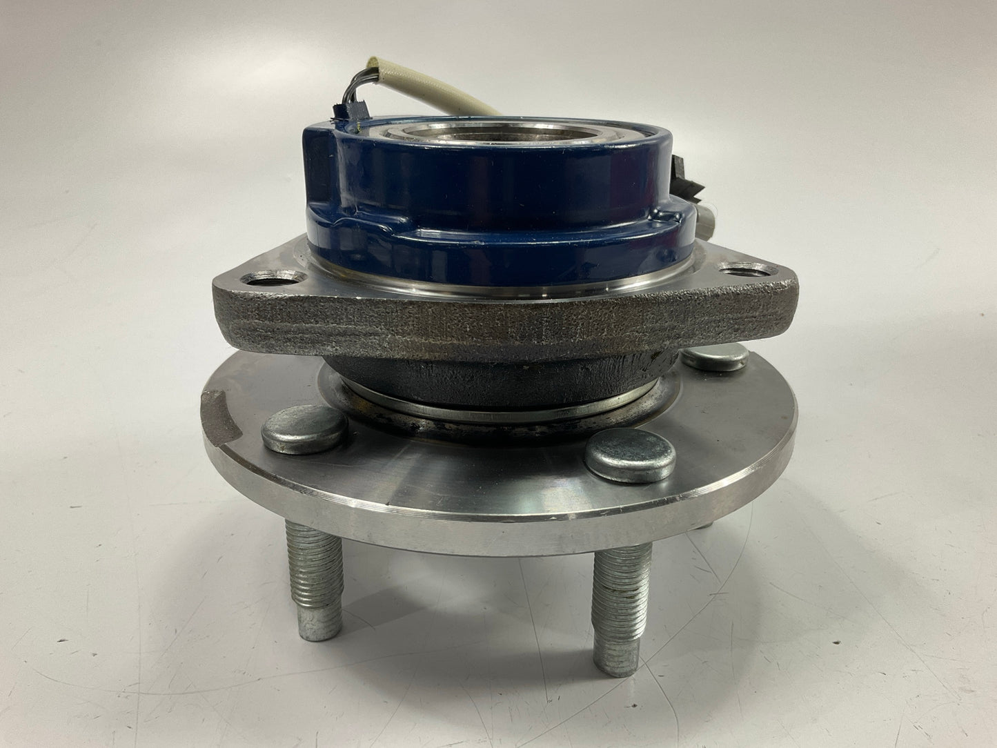 Carquest R513187 Front Wheel Bearing And Hub Assembly