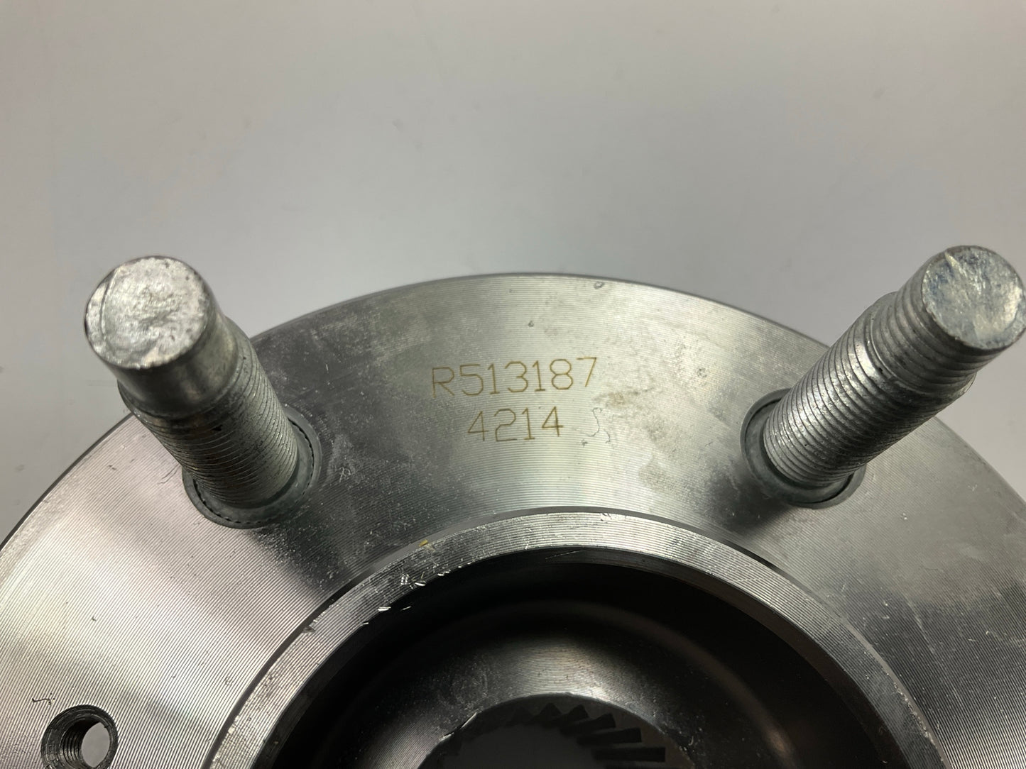 Carquest R513187 Front Wheel Bearing And Hub Assembly